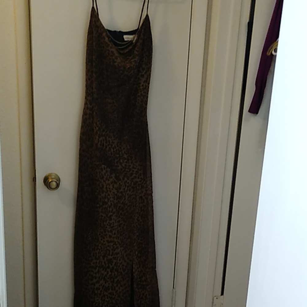 Newport news  EASY STYLE Leppard print